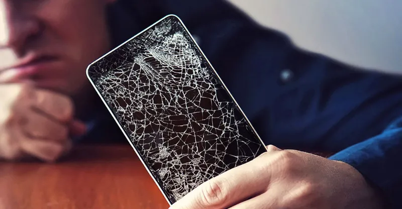 fix cracked phone screen toothpaste