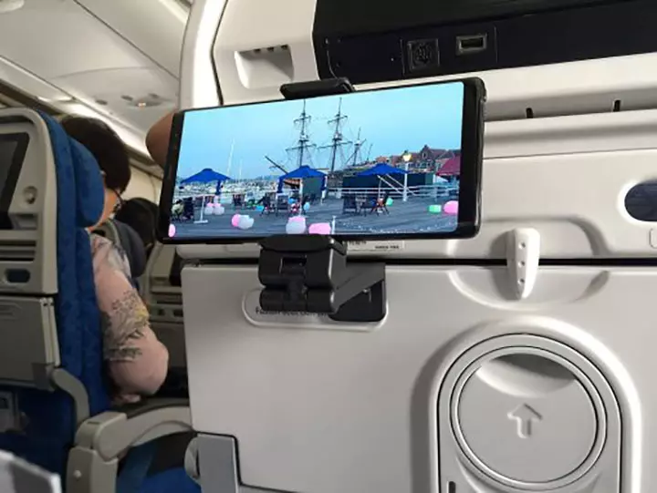 airplane phone holder