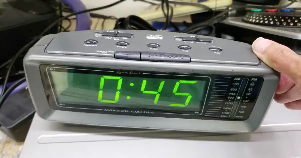 best sounding clock radio cd player