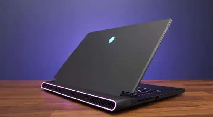 alienware x15 vs m15
